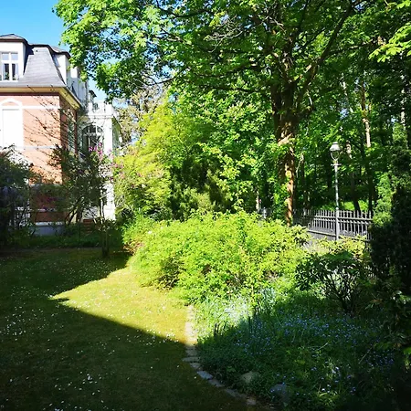Apartment Gruenderzeitvilla In Zehlendorf *